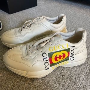 Gucci Men Sneaker 10.5 / Authentic/ Leather / used 3 times